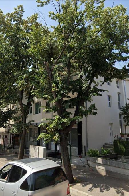 White House Apartments Хасково Екстериор снимка