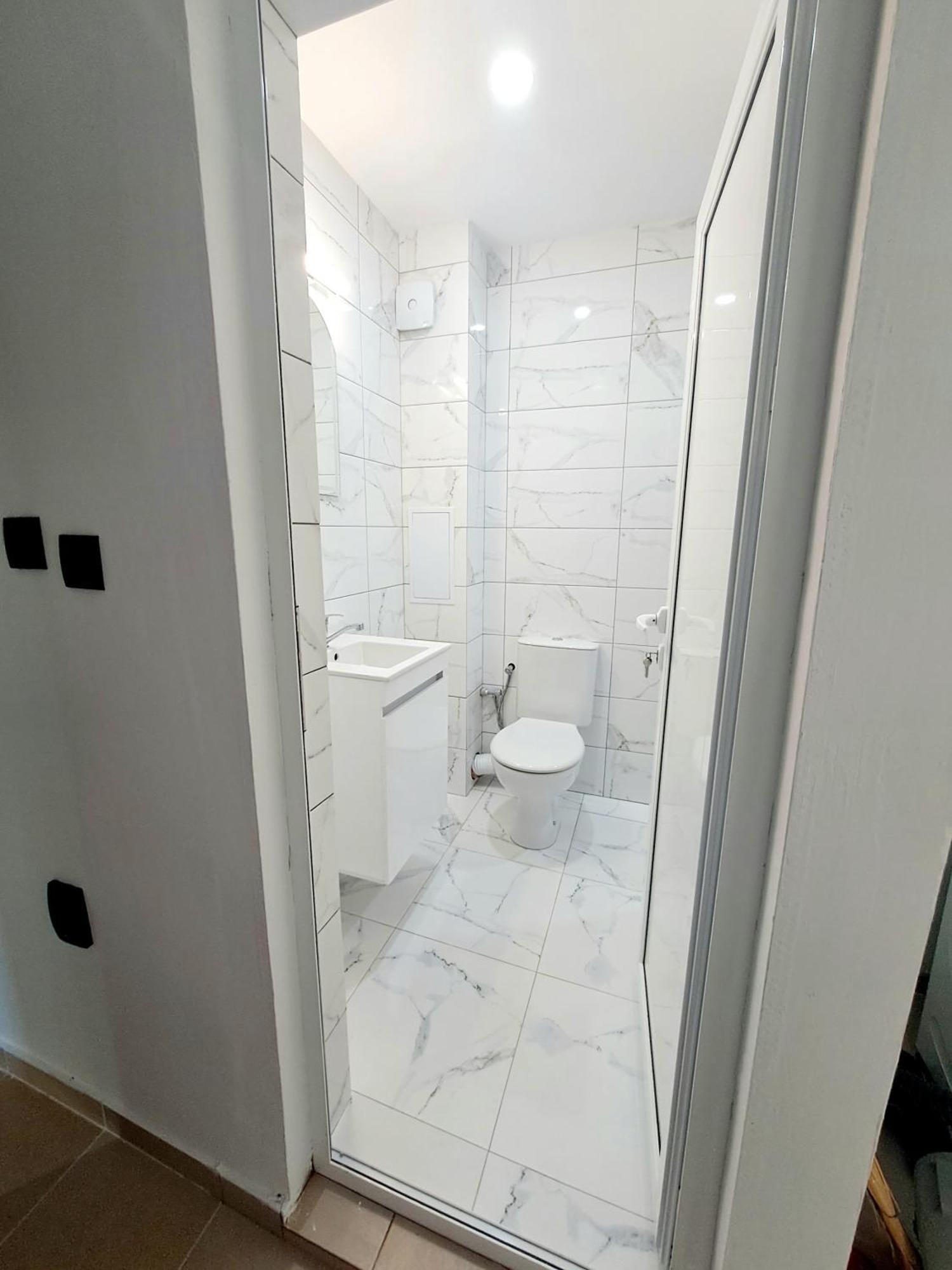 White House Apartments Хасково Екстериор снимка